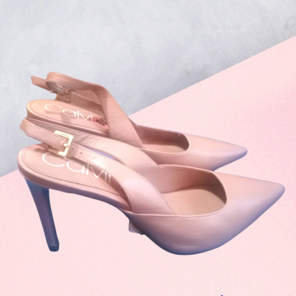 Calvin Klein Rielle Desert Sand Size 8M Heeled Sandal